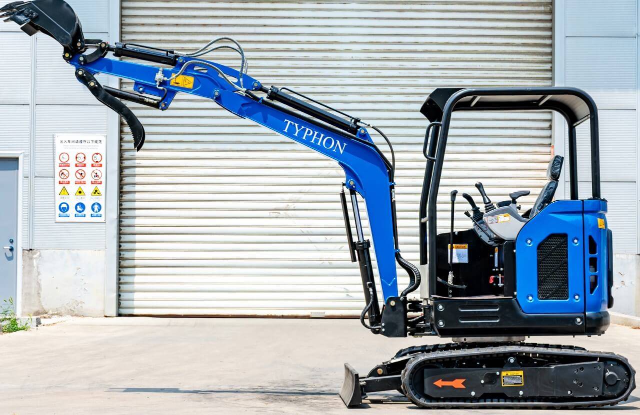 TYPHON TERROR X2 STORM Mini Excavator 2.5 Ton Diesel Kubota V1505 25HP Engine USA