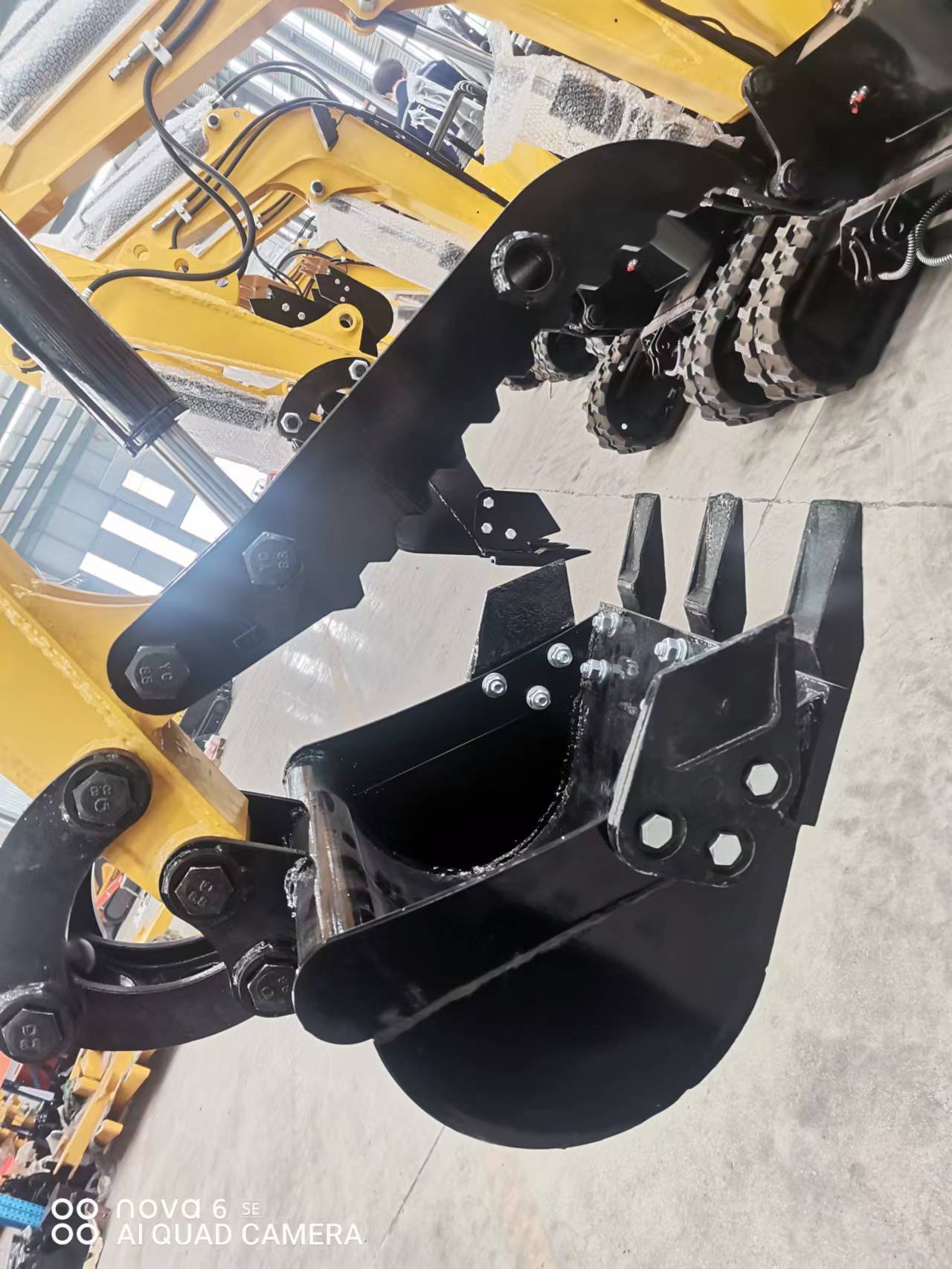 TYPHON Attachments Hydraulic Thumb Clip Attachment for Mini Excavators USA