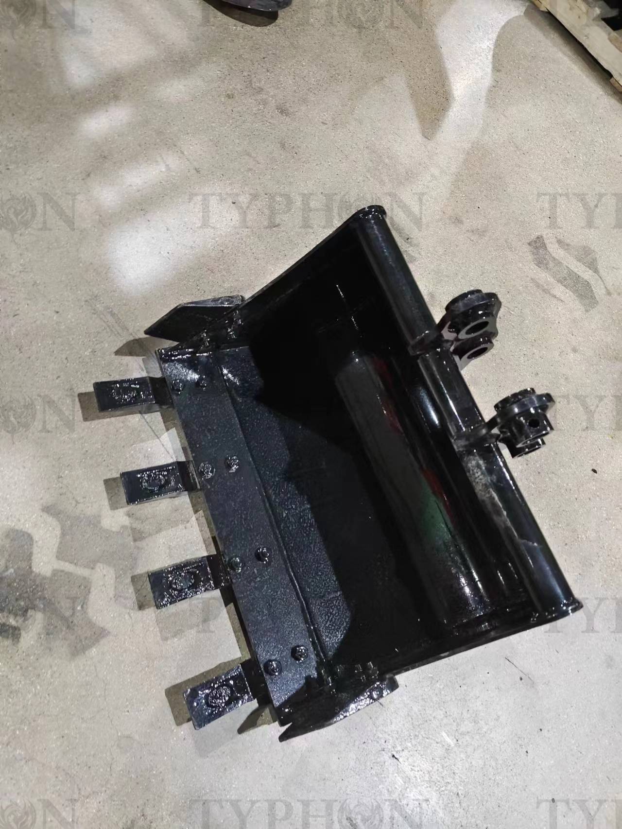 2-3.5 Ton Mini Excavator Attachment 600mm Teeth Bucket Trenching Buckets 23 inch