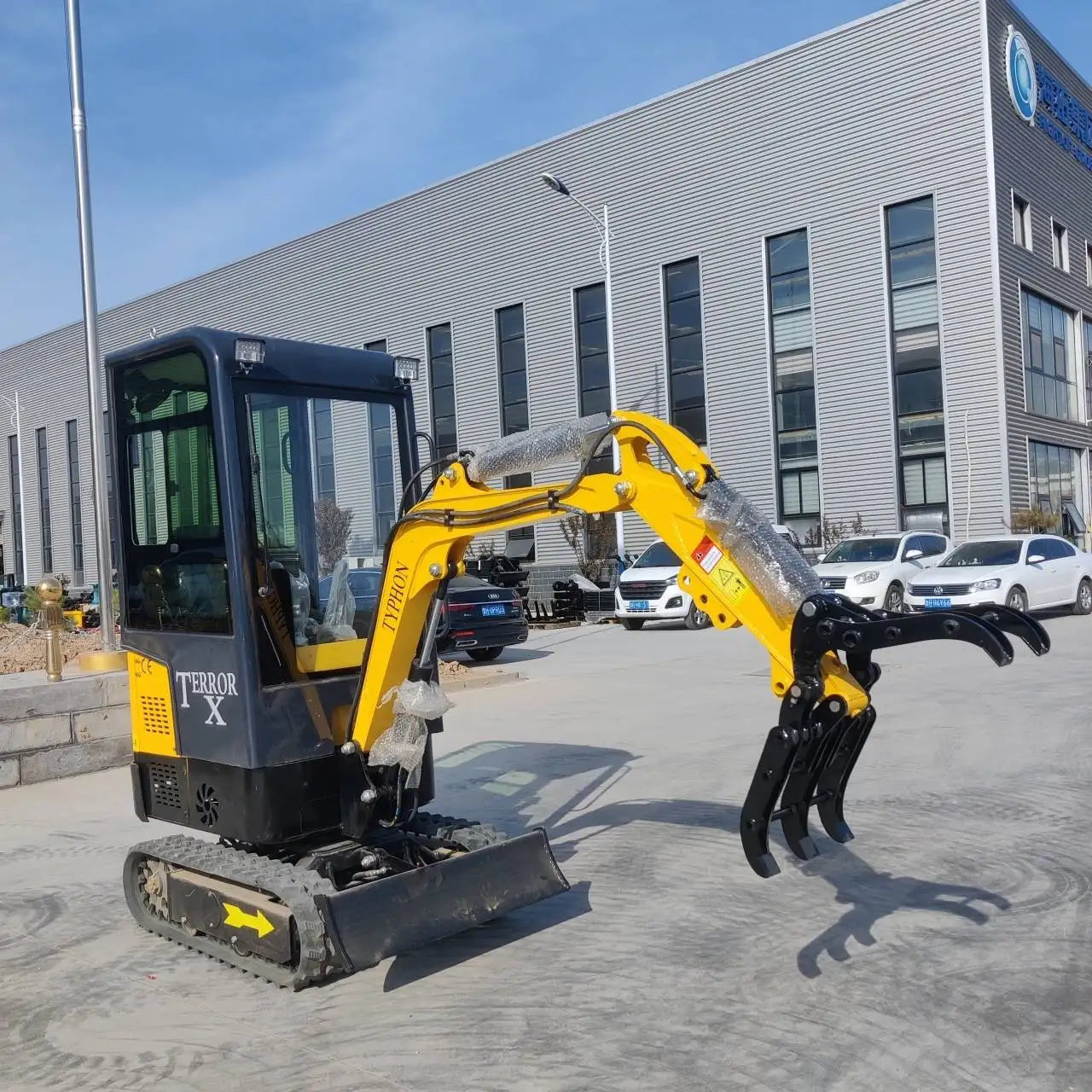 TYPHON Attachments Grapple Attachment for Mini Excavators Grabber USA