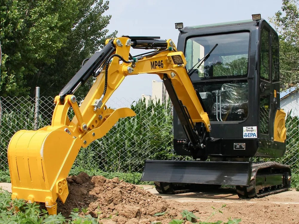 2 TON Mini Excavator Farm Small Digger EPA Engine Cab